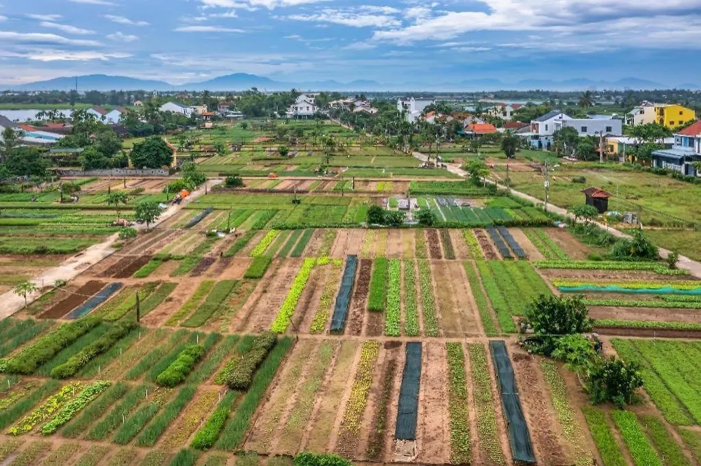 Отель Laughter Garden Villas Хойан