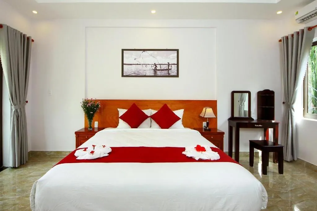 Laughter Garden Villas Хойан 4*,  Вьетнам